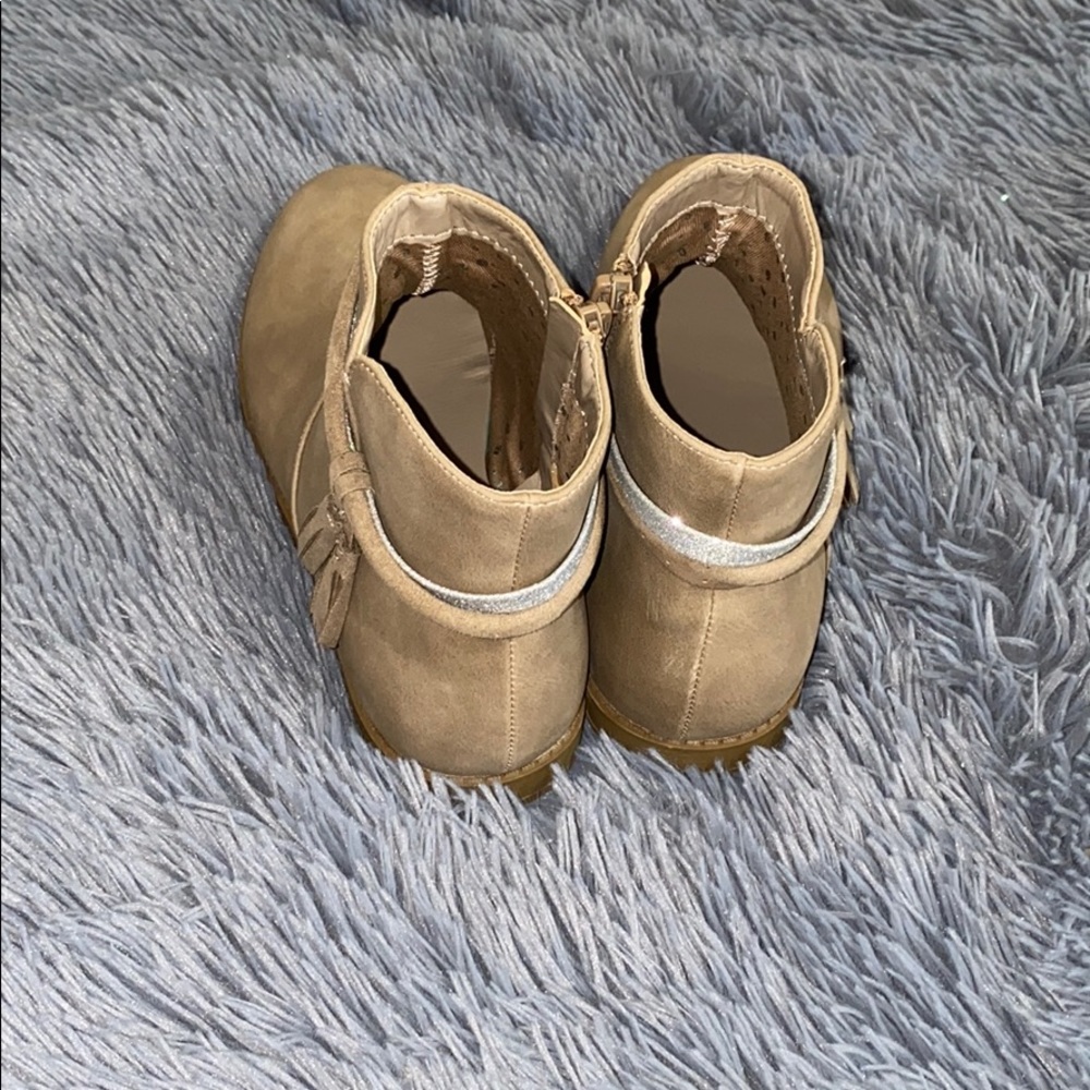 Tucker + Tate - Kids boots 🎉Host Picks🎉 - Picture 3 of 6